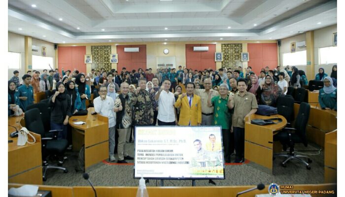 Dirjen Pendidikan Kuliah Umum Mahasiswa Program Vokasi UNP