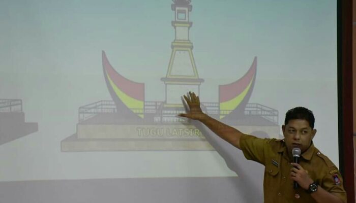 Padang Akan Bangun Tugu Latsitardanus