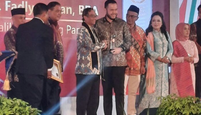 Fadly Amran Raih Tinar Buka Pada Puncak HKIN