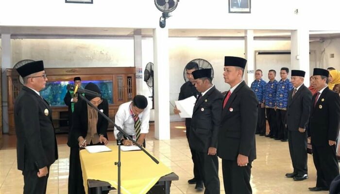 Wako Padang Mutasi 5 Pejabat Eselon II