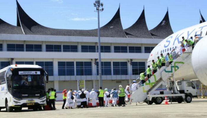 2.355 Jemaah Haji Sumbar Sudah Tiba di Jeddah & Madinah