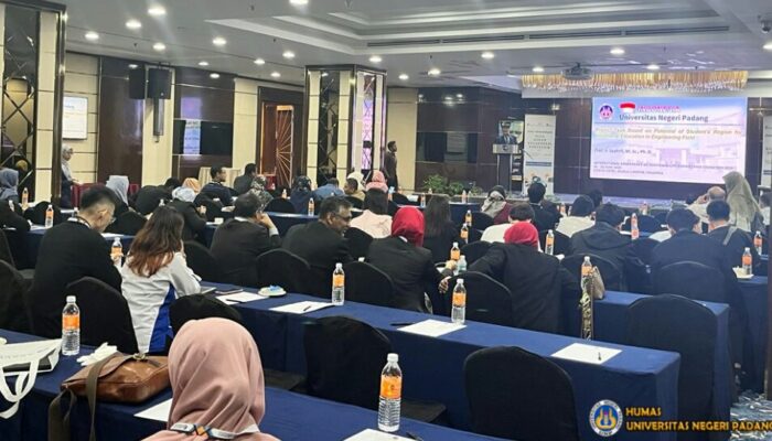 Guru Besar FT UNP Jadi Keynote Speaker di ICoSEE