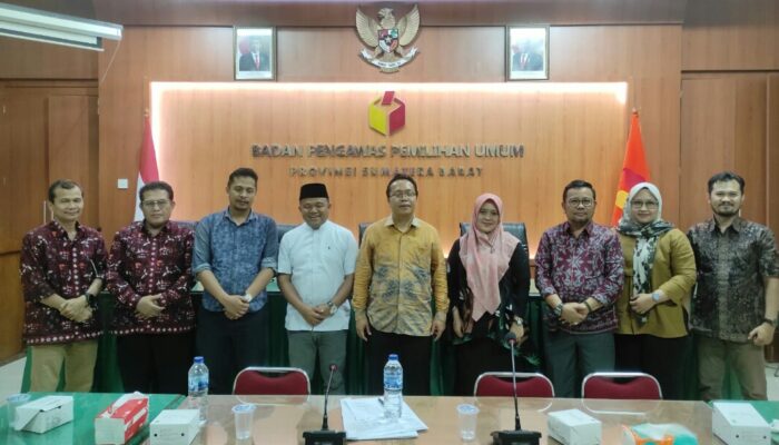 KI Sumbar & Bawaslu Koordinasi Wujudkan Pemilu Transparan