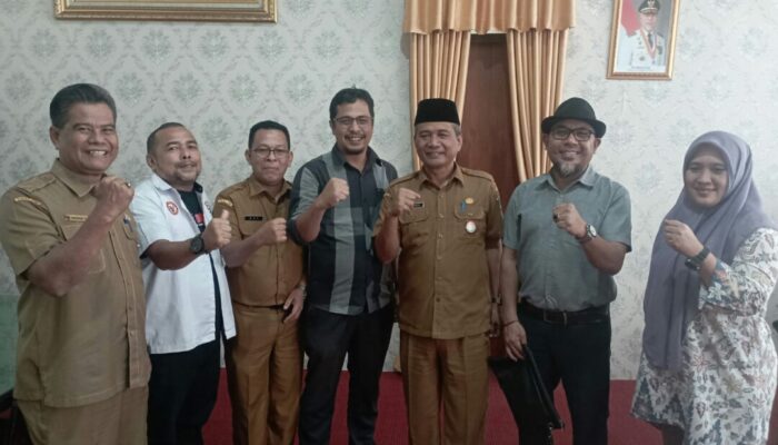 KI Sumbar dan Kadis PMD Garap KIP di BUMNag