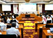 FGD di UNP Dinamika Politik Dihadiri Agung Laksono