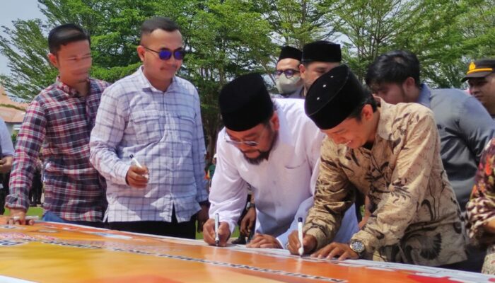 Deklarasi Pemilu Damai, Leonardy Harmainy Apresiasi Kapolda Sumbar