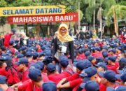 PKKMB UBH Di Arak Diiringi Tambua Tasa, dan Tari Pasambahan