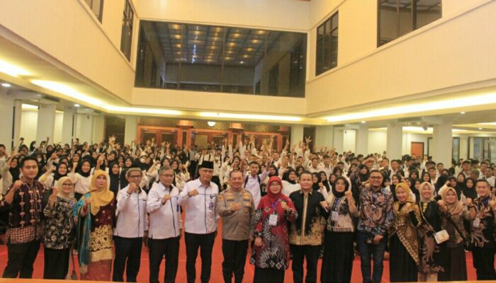 Kapolda Beri Motivasi pada Mahasiswa Baru di UBH