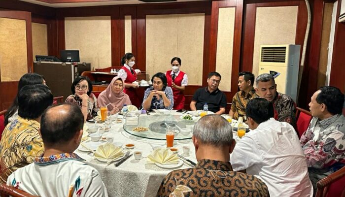 UNP MoU dengan Universitas Setya Terra Bhineka Medan