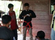 PKM-PM UNP Buat Program Sekolah Lebah Madu di Mentawai