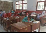 Setiap Selasa, Sekolah di Padang Terasa Minang Banget