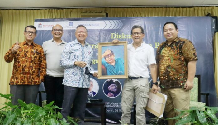 Rocky Gerung: Ada yang Salah dalam Demokrasi Kita