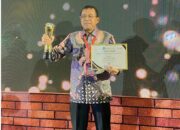 Rektor UNP Prof Ganefri, Raih Anugerah Academic Leader Rektor Terbaik se Indonesia