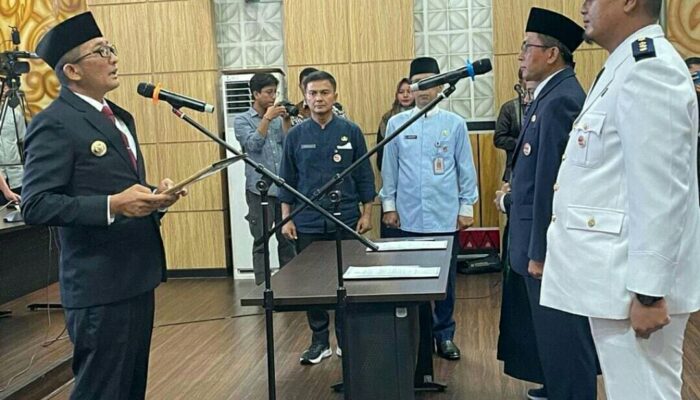 Wako Padang Rotasi 5 Eselon II Jadi Kepala Dinas
