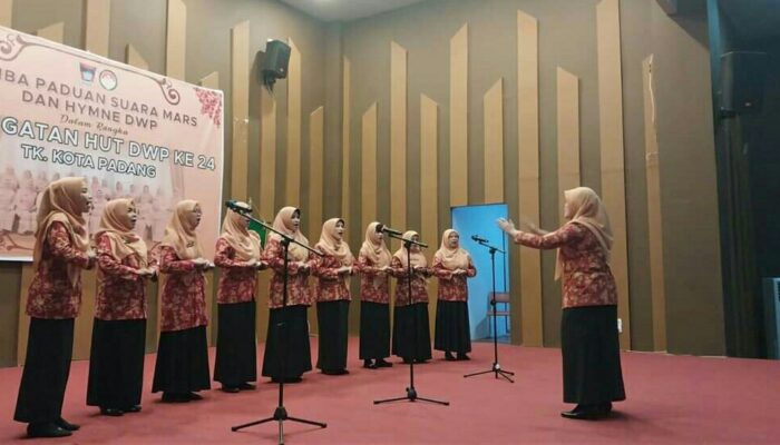 HUT ke-24 DWP Kota Padang Gelar Lomba Paduan Suara