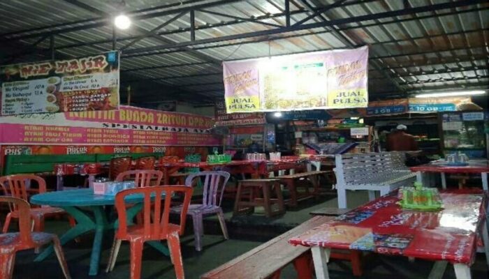 Teknik Pemasaran Kantin Bunda Zaitun yang Jadul Namun Tetap Bisa Unggul