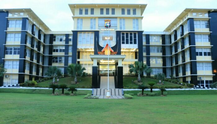 Mutasi, 4 PJU dan 6 Kapolres di Polda Sumbar Berganti