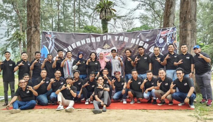 CALSIC Chapter Sumbar Anniversary ke-3 di Pantai Caroline