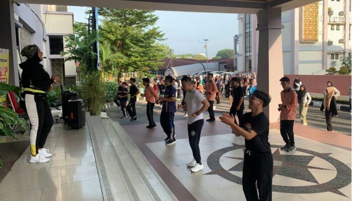 Jaga Kebersamaan dan Kebugaran FPP UNP Gelar Senam Pagi