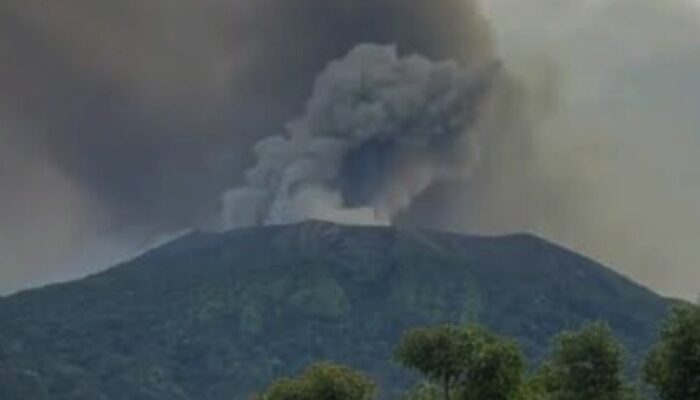Gunung Marapi Erupsi Lagi Masyarakat Waspadai Abu Vulkanik