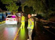 Lumpuh Empat Jam, Jalan Padang-Bukittinggi Sudah Oke