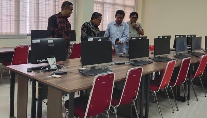Panitia UTBK Tinjau Kesiapan Sapras Lokasi Ujian UNP