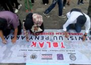 Wartawan Sumbar Gelar Aksi Tolak RUU Penyiaran