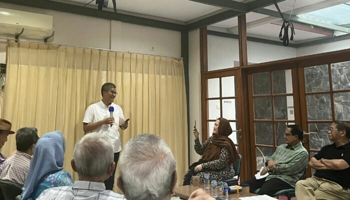 Diskusi Buku, Ekonomi Politik Indonesia dan Antar Bangsa