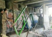 Satpol PP Bongkar 4Lapak dan 1Bangli di Kawasan Pantai Padang