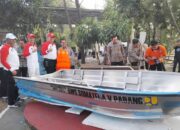 Pemko Padang Terima Perahu Pembersih Sampah BWS V Sumatera