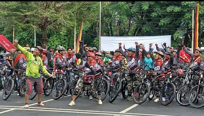 Ribuan Pesepeda Ramaikan Peringatan HJK ke-355