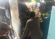 Angin dan Hujan Akibatkan Pohon Tumbang Tanah Longsor di Padang