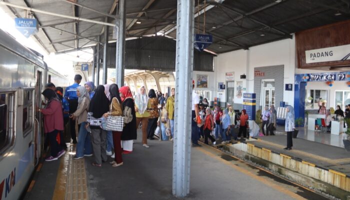 Angkutan Penumpang Kereta Api Sumbar Meningkat