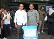 Sengketa, KPU Sumbar Dampingi Penyerahan DKJT di MK