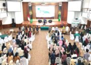 Mengenang Wartawan dan Sastrawan Abrar Yusra, Unand Berpuisi