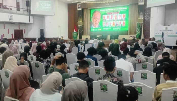 Mengenang Abrar Yusra: Wartawan dan Sastrawan Minang Si Tanah Ombak