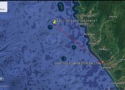 Longboat Nelayan Pecah di Perairan Pessel Satu Selamat