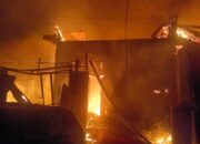 Dua Rumah Hangus Terbakar di Komplek Gery Permai