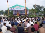 Warga Padang Padati Lapangan Apeksi Salat Idul Fitri