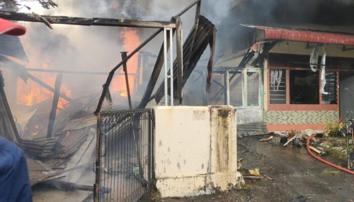 Berawal Panaskan Mobil, Rumah dan Kontrakan Hangus Terbakar