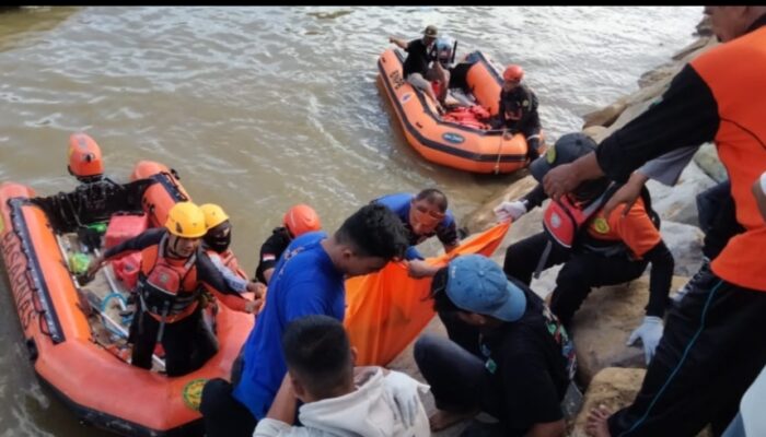 Anak 10 Tahun Hanyut di Sungai Batang Kandis Ditemukan Meninggal