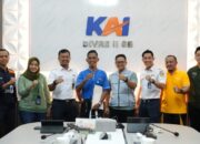 KAI Sumbar Beri Piagam Petugas Selamatkan ODGJ dari Bunuh Diri