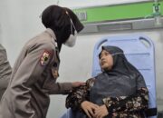 Polwan Padang Panjang beri Trauma Healing Korban Kecelakaan ALS