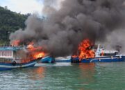 Dua Kapal Pemkab Mentawai Terbakar di Pelabuhan Bungus