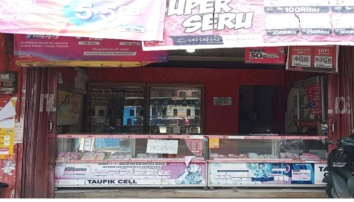 Manajemen Keuangan UMKM Toko Pulsa Taufik Cell