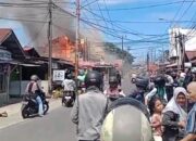 Sebuah Kedai Makan di Nanggalo Hangus Terbakar