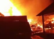 Empat Rumah di Parak Gadang Hangus Dilahap Sijago Merah