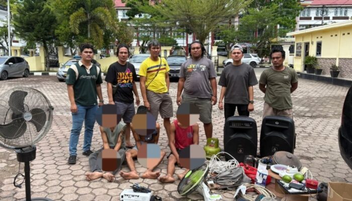Tiga Pencuri Dibekuk Polisi Pessel Berikut Barang Bukti