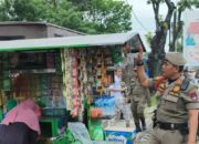 Satpol PP Padang Tertibkan PKL dan Pengemis di Titik Kota