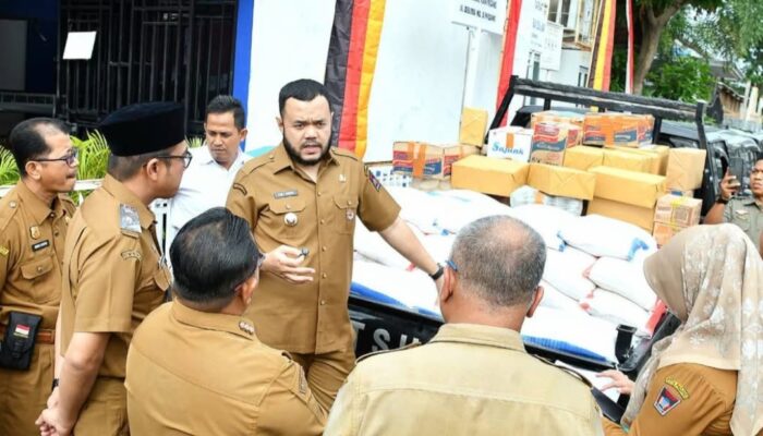 Pemko Padang Salurkan Bantuan Sosial untuk 995 Warga Rentan